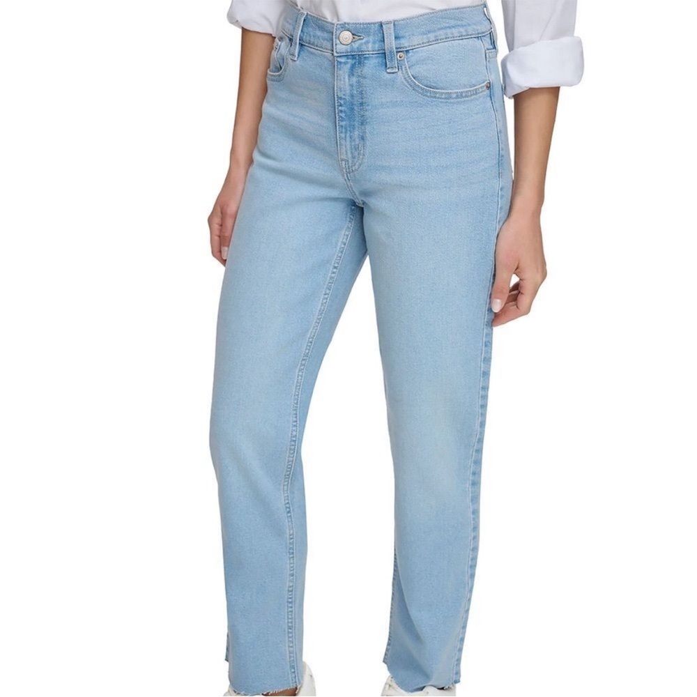 NEW! Calvin Klein Straight Leg Jeans Light Blue Wash, Size 12